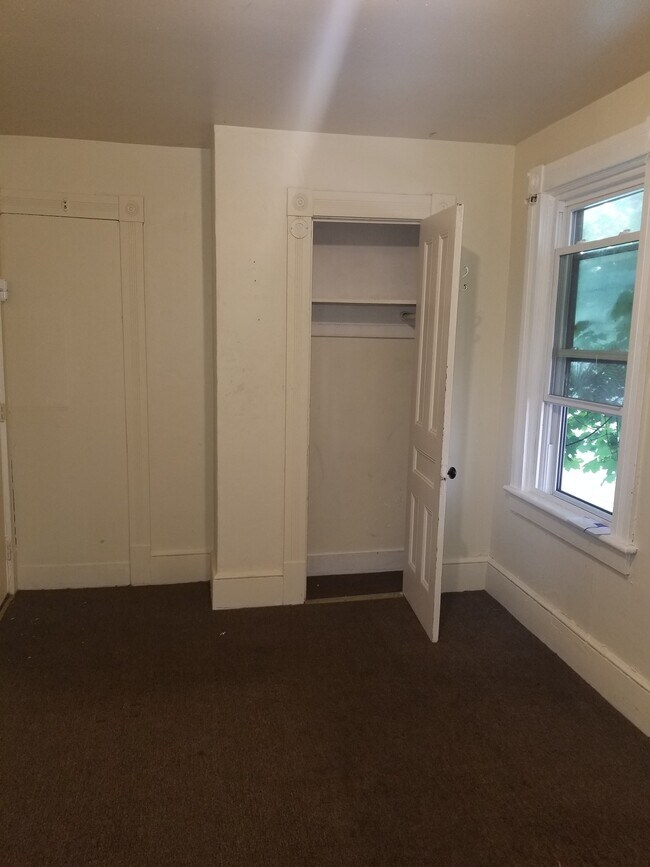 14 Hooker Ave in Poughkeepsie, NY - Building Photo - Building Photo