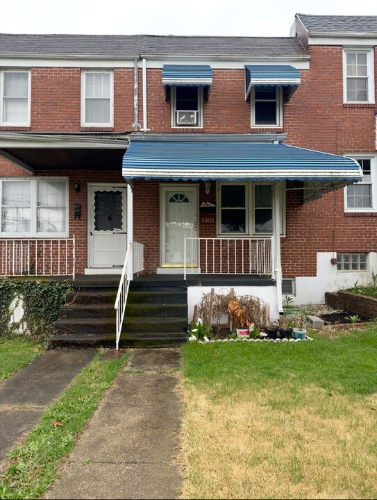 3505 Wilkens Ave in Baltimore, MD - Foto de edificio