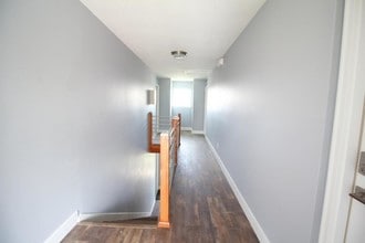 6000 Metcalf Ln in Mission, KS - Building Photo - Building Photo