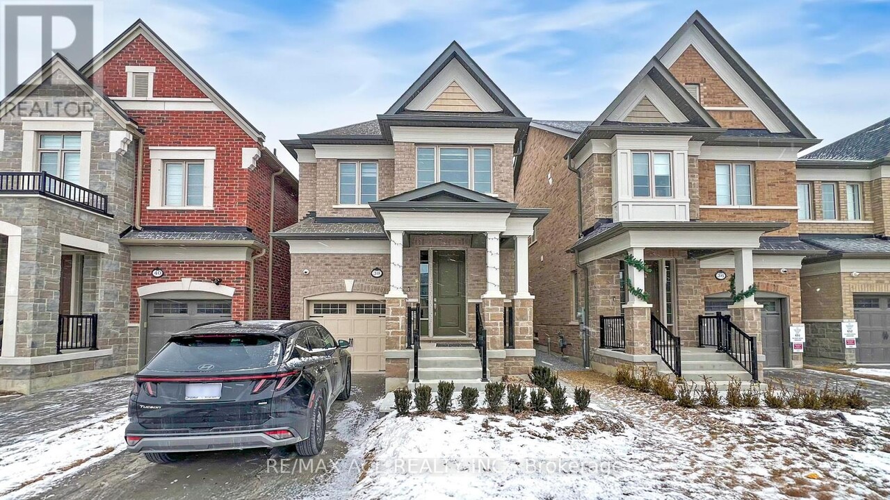 38 Deer Ridge Cres in Whitby, ON - Building Photo