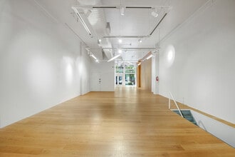 464 Broome St in New York, NY - Building Photo - Building Photo