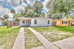 2804 N 33rd St in Tampa, FL - Building Photo
