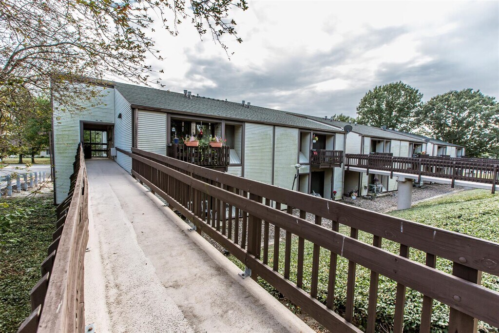 Winchester Manor Apartments in Wilmington, IL