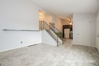 19610 E Purdue Pl, Unit 1586-209 in Aurora, CO - Foto de edificio - Building Photo