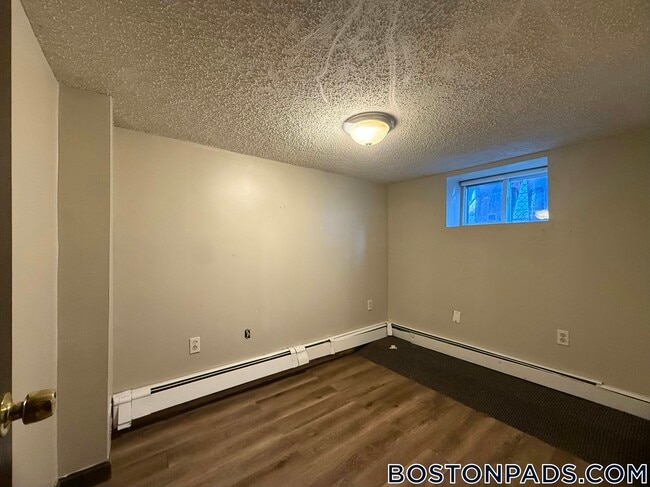 31 Seattle St in Boston, MA - Building Photo - Building Photo