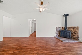 236 E Cunningham Ave in Crowley, TX - Building Photo - Building Photo
