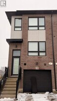 720 Grey St in Brantford, ON - Building Photo