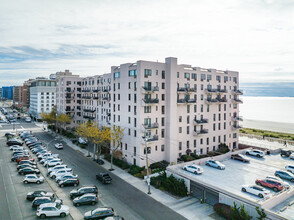 Ocean Club at Long Beach in Long Beach, NY - Foto de edificio - Building Photo