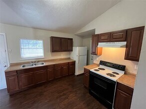 9720 Faircloud Dr in Dallas, TX - Building Photo - Building Photo