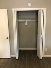 7015 E Wilshire Dr in Scottsdale, AZ - Building Photo - Building Photo