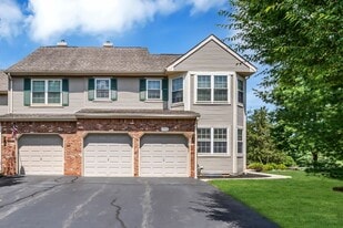 1506 Pinhorn Dr in Bridgewater, NJ - Building Photo