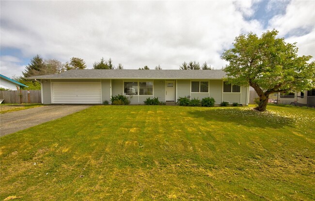 property at 43 Etta Pl