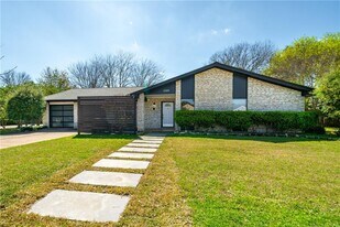 2303 Preston Trails Cove in Austin, TX - Building Photo