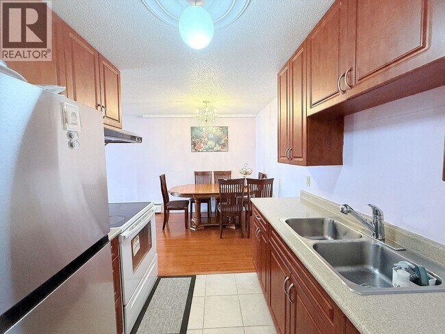 property at 6380 Buswell St