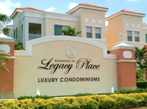 Residences at Legacy Place in Palm Beach Gardens, FL - Foto de edificio - Other