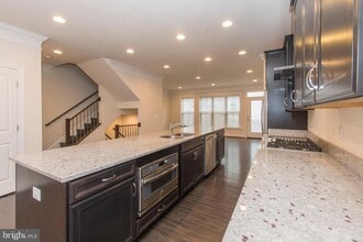 14337 Potomac Heights Ln in Rockville, MD - Building Photo - Building Photo