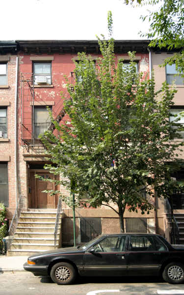 116 Hoyt St in Brooklyn, NY - Building Photo