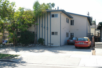 243 N Belmont St in Glendale, CA - Building Photo - Building Photo