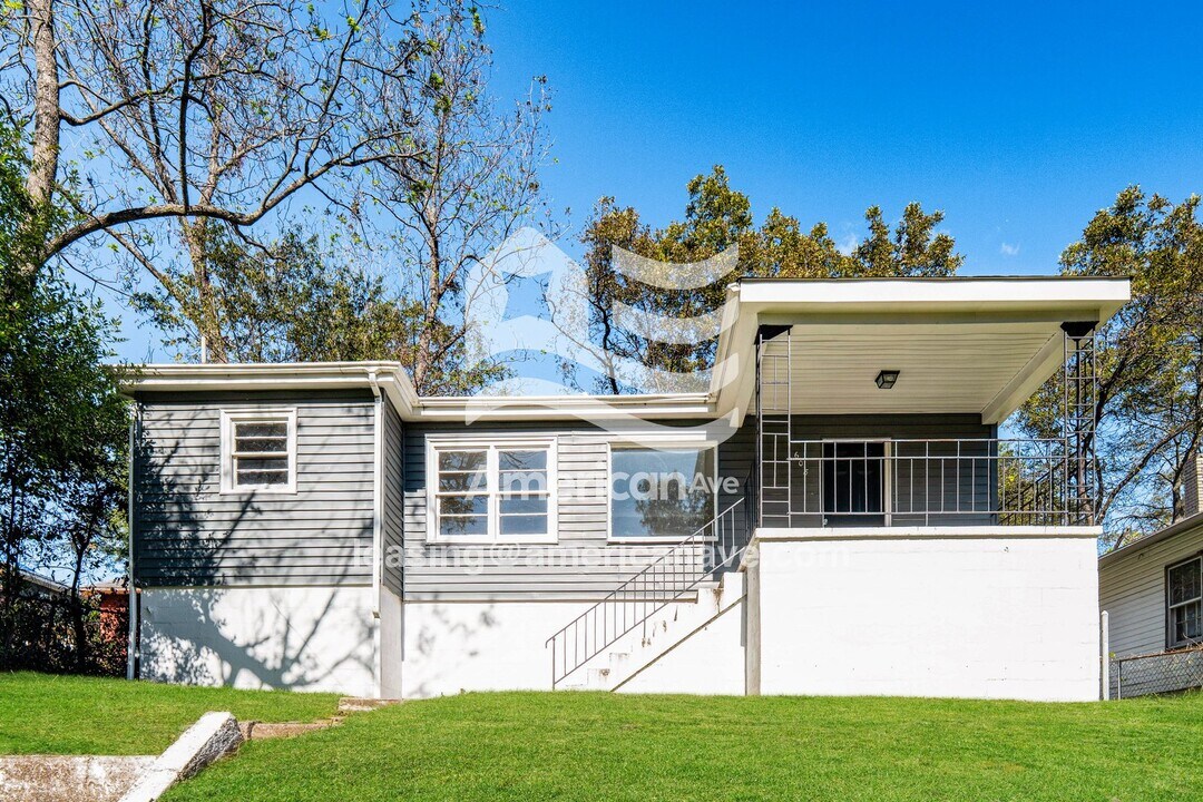 608 12th Ave in Midfield, AL - Building Photo