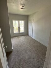 105 N Williams St in Anamosa, IA - Building Photo - Building Photo