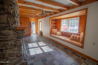 183 Old Niskayuna Rd in Latham, NY - Building Photo - Building Photo