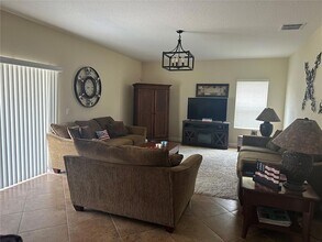5349 Cortland Dr in Davenport, FL - Foto de edificio - Building Photo
