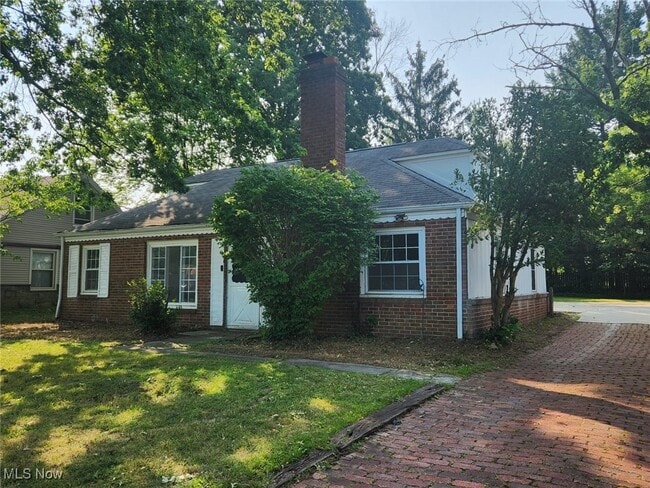 property at 4020 Lancaster Rd