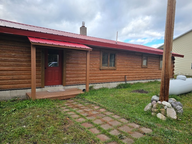 37 Rung Ln in Polson, MT - Building Photo - Building Photo