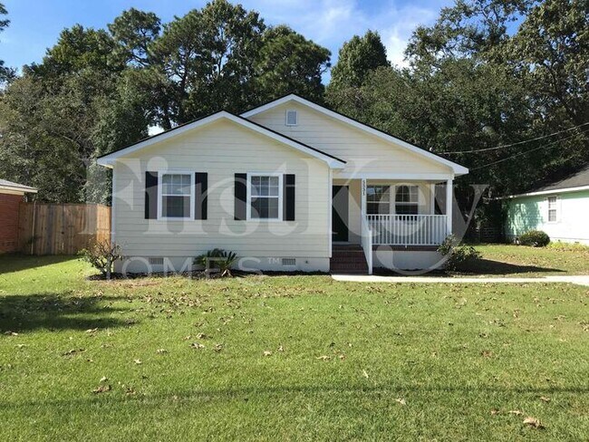property at 5531 Buskirk Ave