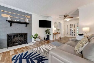 612 Montezuma Dr in Bradenton, FL - Foto de edificio - Building Photo