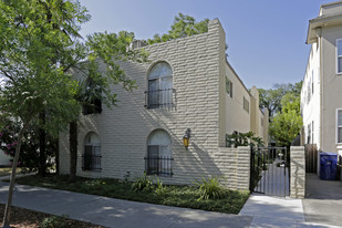 2518 P St in Sacramento, CA - Building Photo