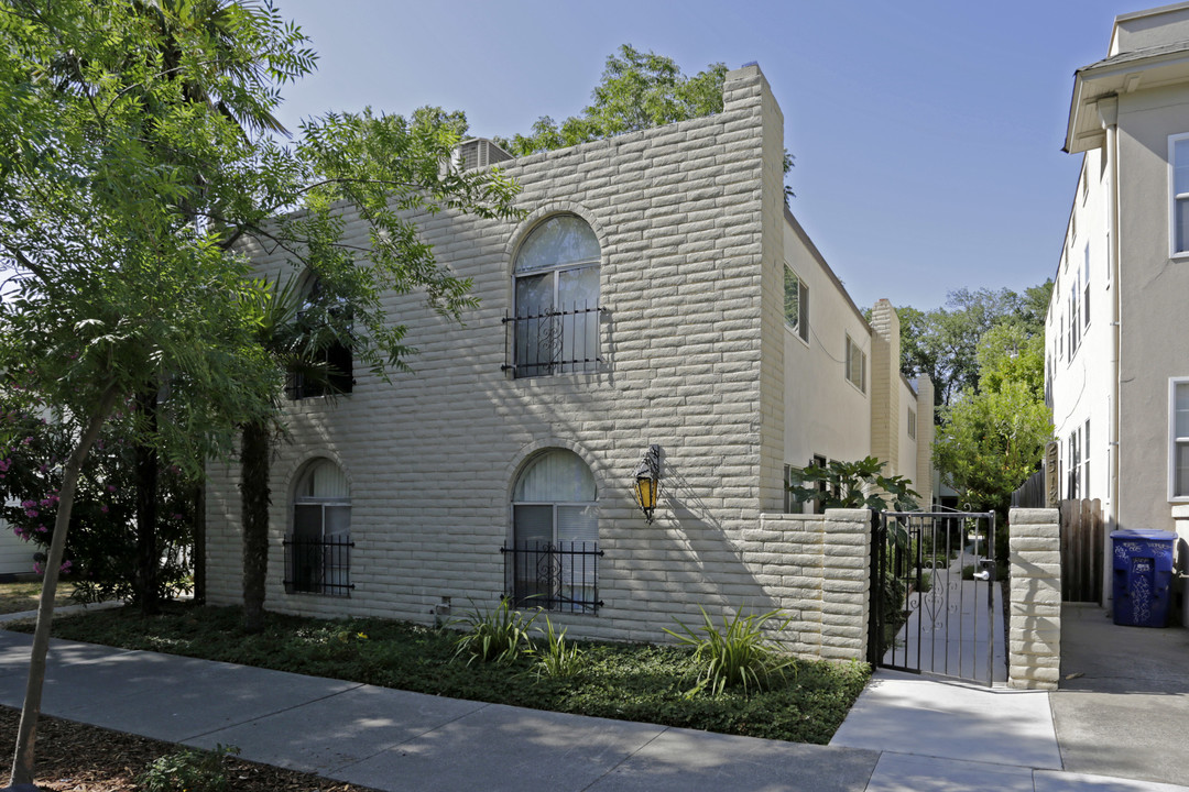 2518 P St in Sacramento, CA - Building Photo