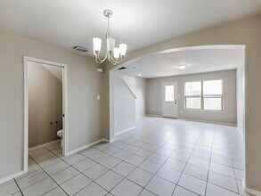 5507 Montevista Dr in Laredo, TX - Building Photo - Building Photo