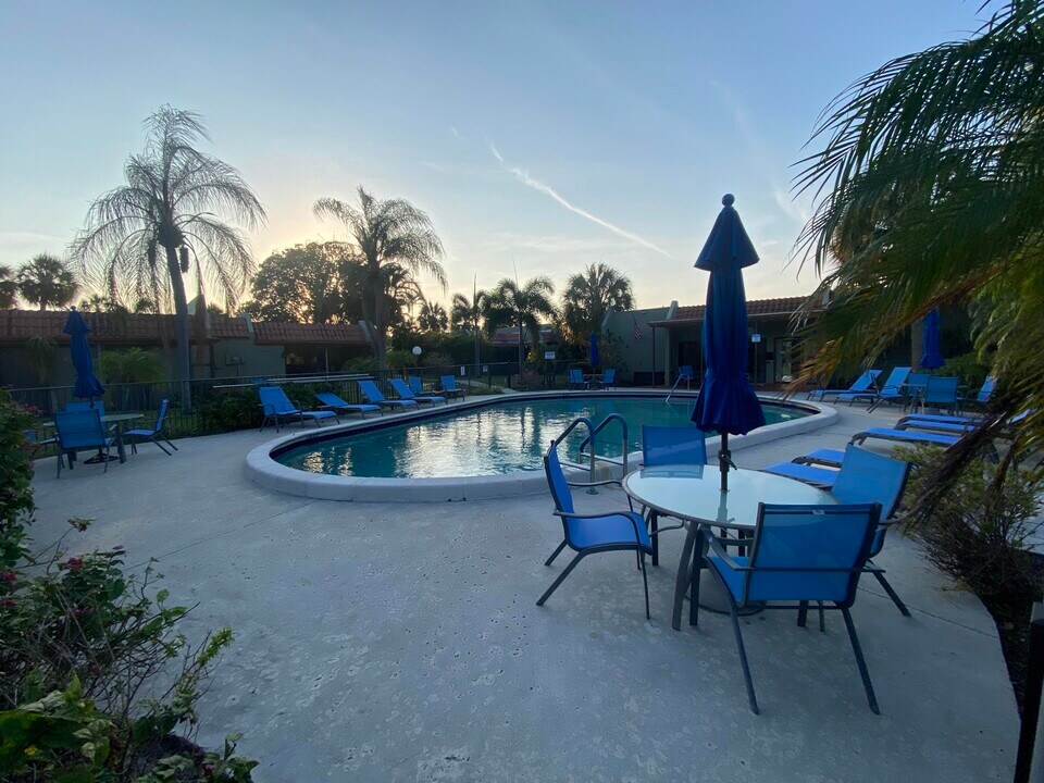191 SE 7th St in Deerfield Beach, FL - Building Photo