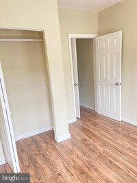 538 N Pulaski St photo'