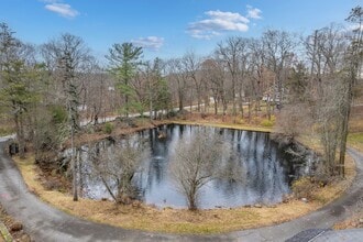 82 Shingle House Rd in Millwood, NY - Building Photo - Building Photo