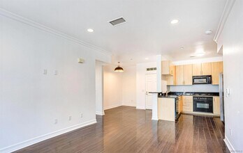 1225 Island Ave, Unit 405 in San Diego, CA - Foto de edificio - Building Photo