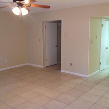 132 Nebraska Ave NE in Fort Walton Beach, FL - Building Photo - Building Photo