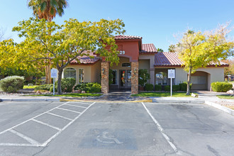 Los Cabos I in North Las Vegas, NV - Foto de edificio - Building Photo