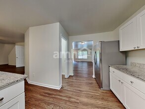 102 Lake Bridge Ct in Knightdale, NC - Building Photo - Building Photo