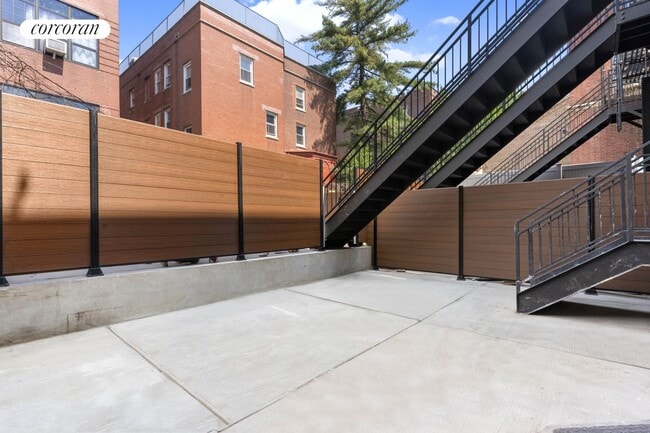 property at 403 Linden St