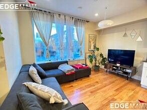 19 Glencoe St in Boston, MA - Foto de edificio - Building Photo