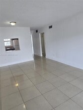 13725 NE 6th Ave in North Miami, FL - Building Photo - Building Photo