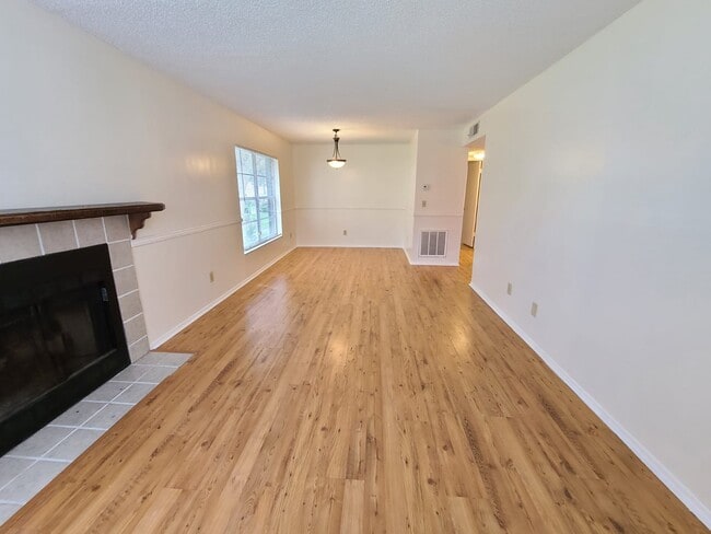 4034 Dream Oak Pl in Tampa, FL - Building Photo - Building Photo