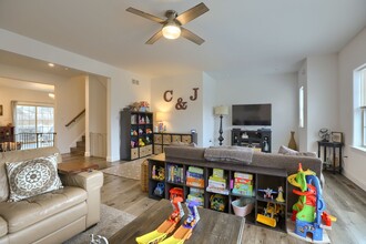 115 Crest View in Carlisle, PA - Building Photo - Building Photo