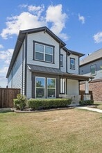 13721 Parkline Wy in Aledo, TX - Foto de edificio - Building Photo