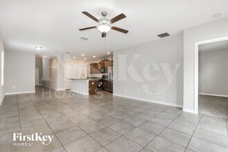 10228 Cool Waterlily Ave in Riverview, FL - Building Photo - Building Photo