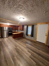 604 Mayflower Ln in Crockett, TX - Building Photo - Building Photo