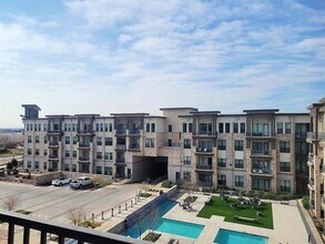 2700 Old Denton Rd in Carrollton, TX - Building Photo - Building Photo