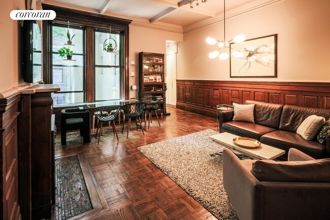 property at 62 W 87th St